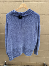 Load image into Gallery viewer, Cynthia Rowley Sweater Size Medium
