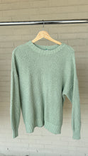 Load image into Gallery viewer, American Eagle Sweater Size Extra Small
