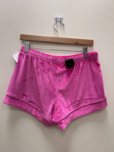 Load image into Gallery viewer, Juicy Couture Shorts Size Small
