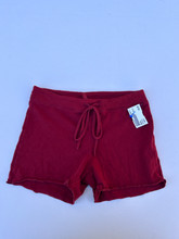Load image into Gallery viewer, Skims Shorts Size Small
