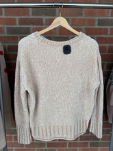 Load image into Gallery viewer, Cynthia Rowley Sweater Size Small
