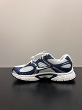 Load image into Gallery viewer, Nike Mens Athletic Shoes Mens 8.5
