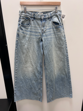 Load image into Gallery viewer, Pac Sun Denim Size 1/2 (26)
