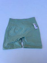 Load image into Gallery viewer, Athletic Shorts Size Small
