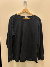 Load image into Gallery viewer, Lulu Lemon Long Sleeve Top Size Extra Large
