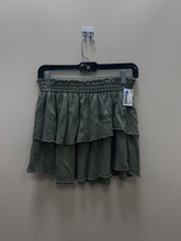 Load image into Gallery viewer, Aerie Short Skirt Size Extra Small
