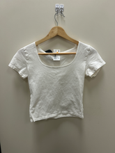 Load image into Gallery viewer, John Galt Short Sleeve Top Size Small
