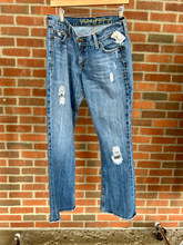 Load image into Gallery viewer, Ruehl Denim Size 31
