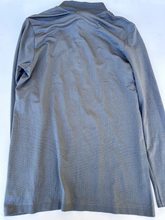 Load image into Gallery viewer, Gym Shark Athletic Top Size Medium
