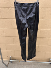 Load image into Gallery viewer, Princess Polly Pants Size 0 (24)
