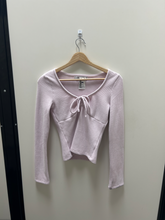 Load image into Gallery viewer, Madden Girl Long Sleeve Top Size Medium
