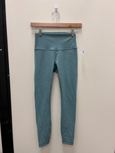 Load image into Gallery viewer, Lululemon Athletic Pants Size 3/4 (27)
