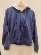 Load image into Gallery viewer, Aeropostale Sweatshirt Size Medium
