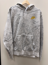 Load image into Gallery viewer, Nike Sweatshirt Size Large
