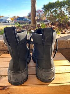 Boots Womens 8.5