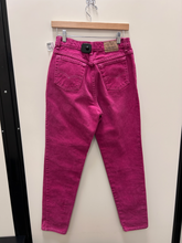 Load image into Gallery viewer, Levi Pants Size 11/12 (31)
