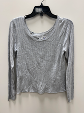 Load image into Gallery viewer, Nicole Miller Long Sleeve Top Size Medium
