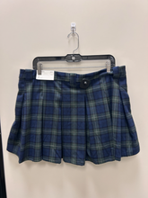 Load image into Gallery viewer, American Eagle Short Skirt Size 13/14
