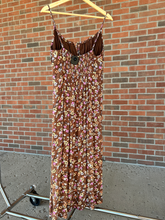 Load image into Gallery viewer, Maxi Dress Size 9/10
