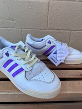 Load image into Gallery viewer, Adidas Casual Shoes Mens 9.5
