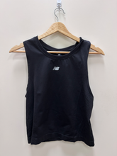 Load image into Gallery viewer, New Balance Athletic Top Size Extra Large
