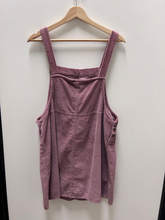 Load image into Gallery viewer, Wild Fable Dress Size Large
