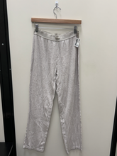 Load image into Gallery viewer, Skims Pants Size Small
