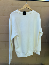 Load image into Gallery viewer, Peanuts Sweatshirt Size Large
