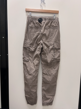 Load image into Gallery viewer, H &amp; M Pants Size Extra Small
