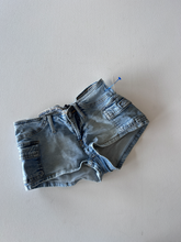 Load image into Gallery viewer, Wild Fable Shorts Size 00
