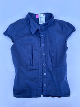 Load image into Gallery viewer, Edikted Short Sleeve Top Size Extra Small
