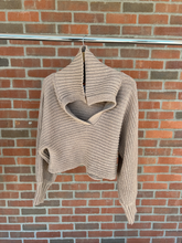 Load image into Gallery viewer, Princess Polly Sweater Size Small
