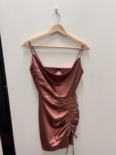 Load image into Gallery viewer, Windsor Dress Size Small
