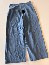 Load image into Gallery viewer, Lulu Lemon Athletic Pants Size 7/8 (29)
