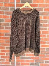 Load image into Gallery viewer, Sweater Size Extra Large
