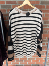 Load image into Gallery viewer, Thread &amp; Supply Sweater Size Large
