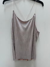Load image into Gallery viewer, Victoria's Secret Tank Top Size Large
