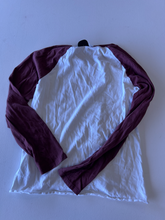 Load image into Gallery viewer, Vans Long Sleeve Top Size Small
