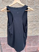 Load image into Gallery viewer, Lulu Lemon Athletic Top Size Medium
