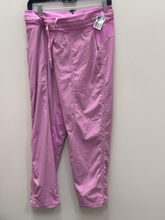 Load image into Gallery viewer, Lululemon Athletic Pants Size 7/8 (29)
