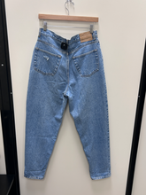 Load image into Gallery viewer, Denim &amp; Supply Denim Size 9/10 (30)
