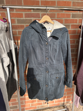 Load image into Gallery viewer, Abercrombie &amp; Fitch Heavy Outerwear Size Small
