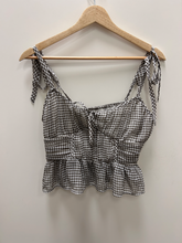 Load image into Gallery viewer, American Eagle Tank Top Size Small
