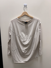 Load image into Gallery viewer, Lulu Lemon Athletic Top Size Medium
