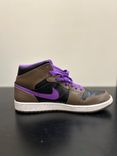 Load image into Gallery viewer, Jordan Mens Athletic Shoes Mens 10.5

