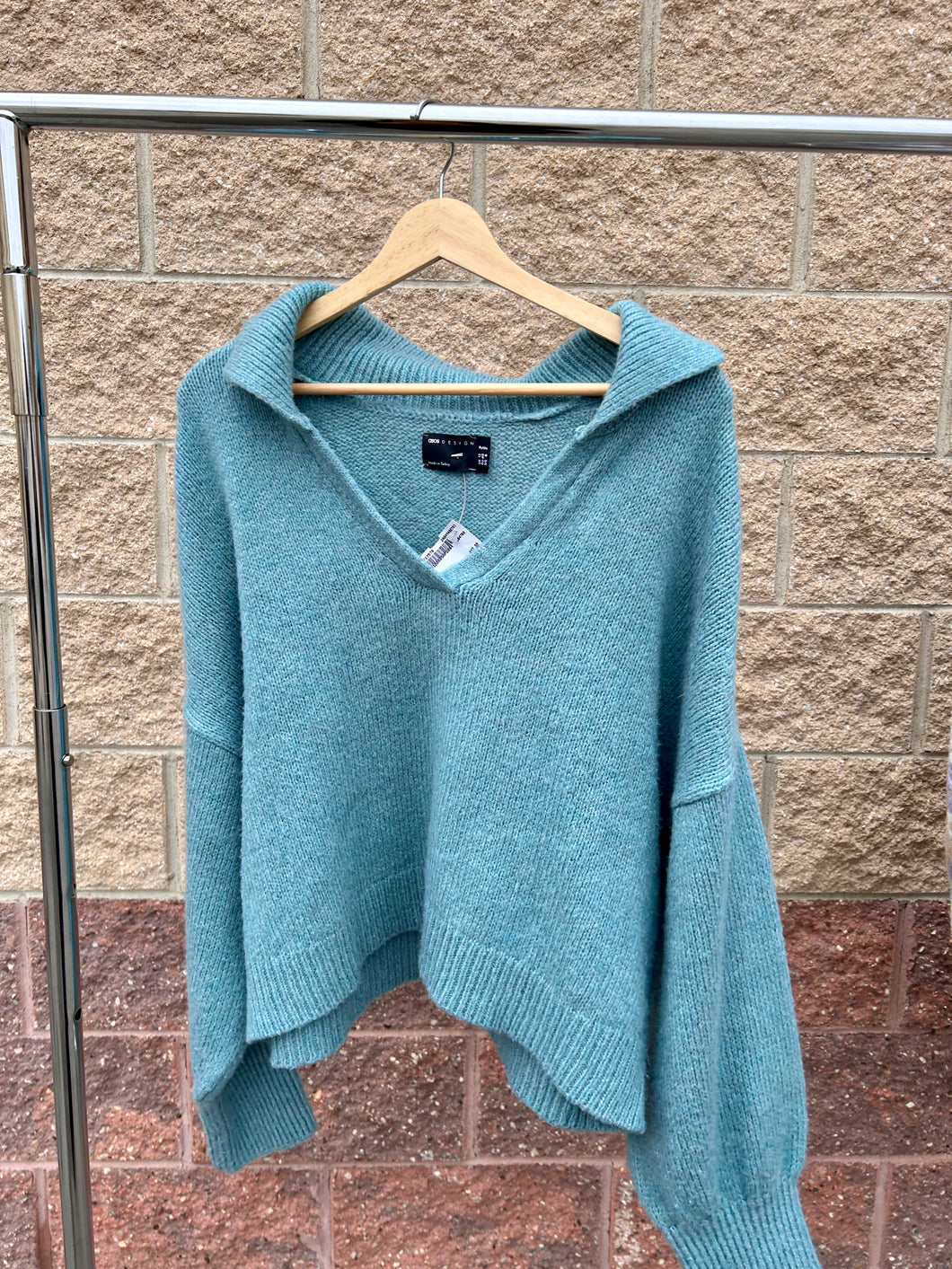 Asos Sweater Size Medium