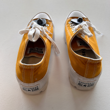 Load image into Gallery viewer, Converse Casual Shoes Womens 7.5
