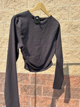 Load image into Gallery viewer, Tna Long Sleeve Top Size Medium
