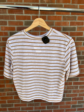 Load image into Gallery viewer, Universal Thread T-Shirt Size Extra Small
