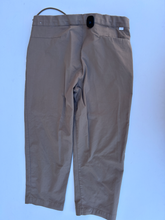 Load image into Gallery viewer, Nike Pants Size 38
